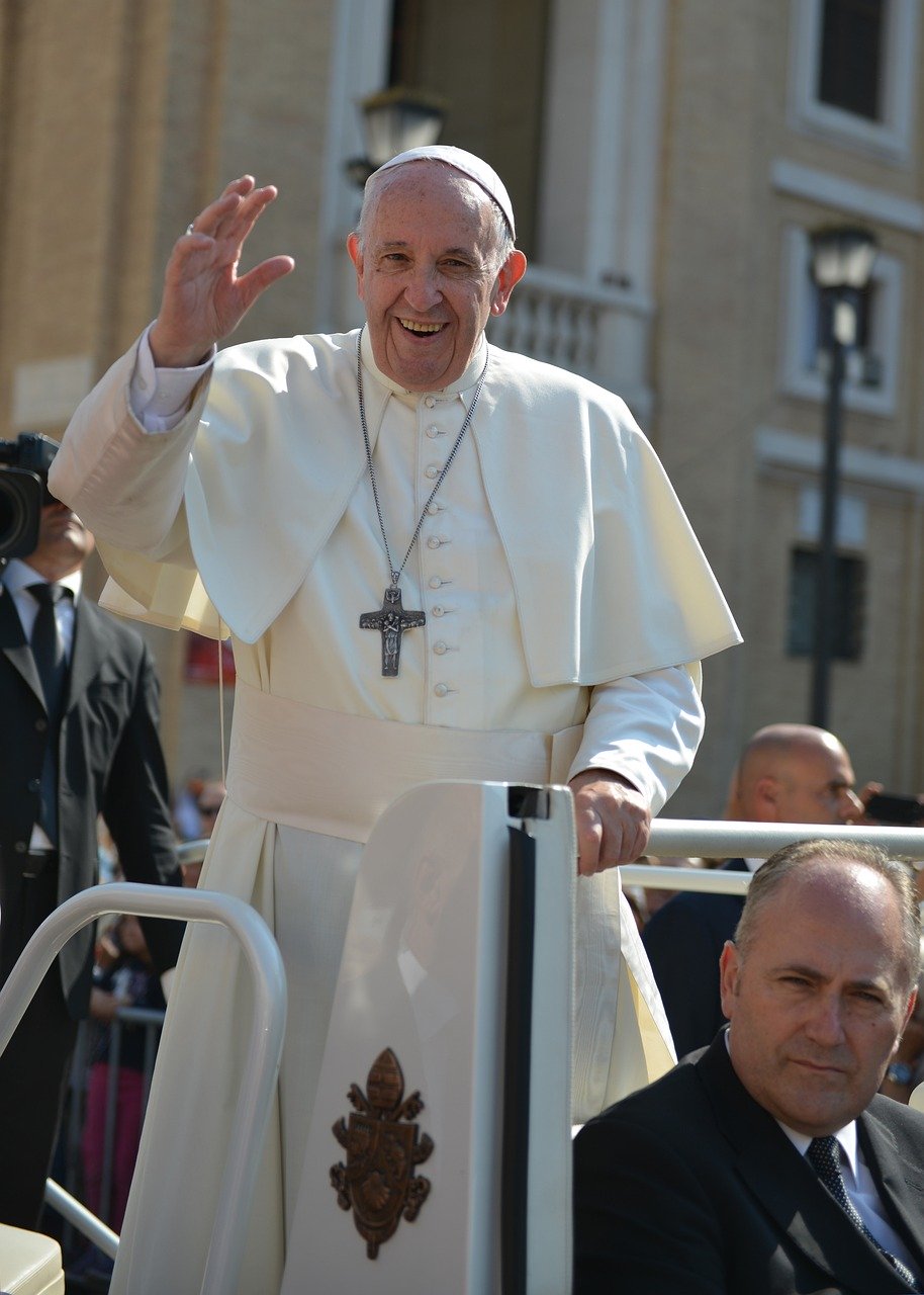 pope-5678517_1280